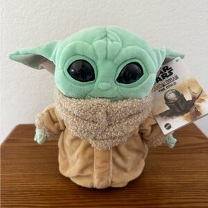 Star Wars Baby Yoda The Mandolorian  Plush Toy